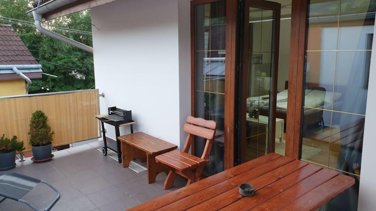 Relax Penzion U Adama Dolna Tizina ภายนอก รูปภาพ