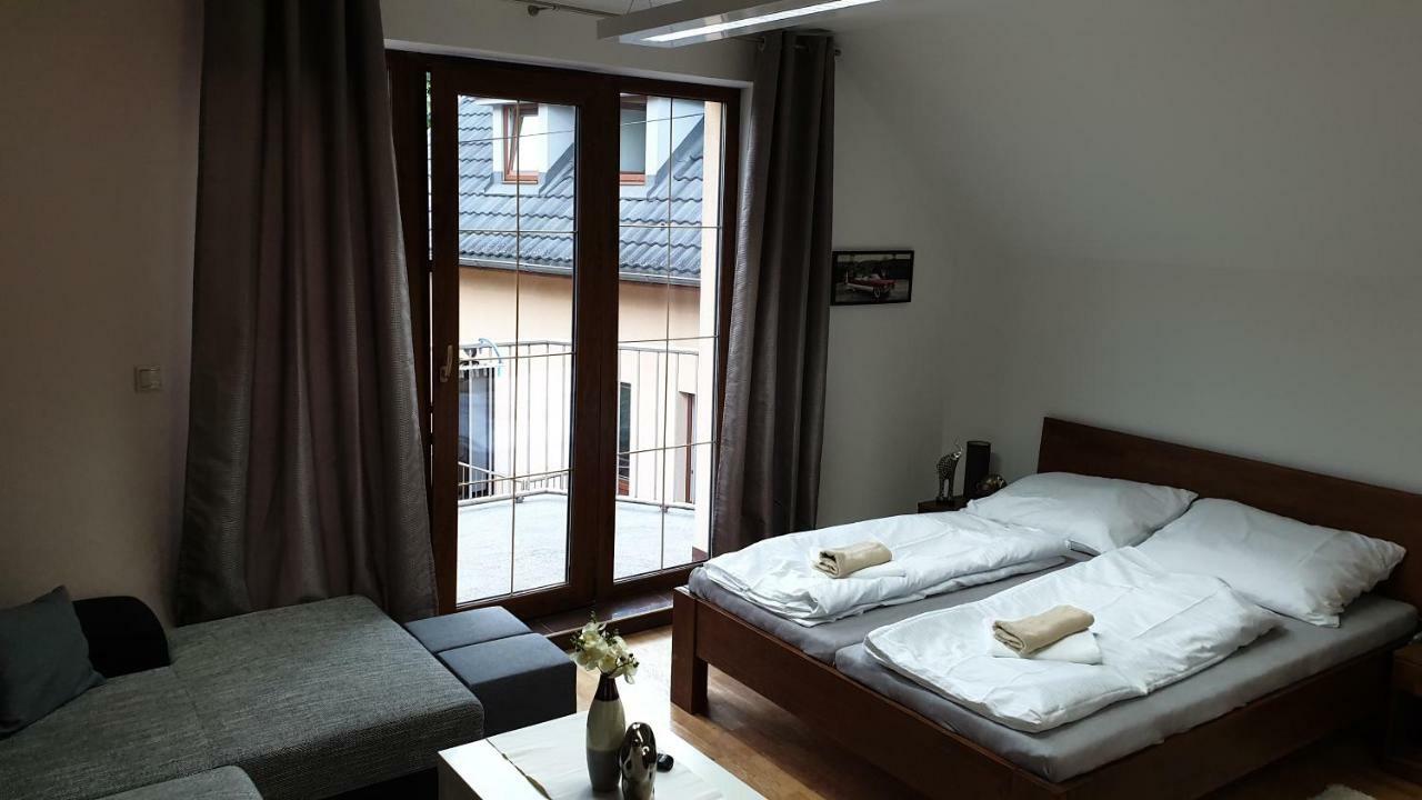 Relax Penzion U Adama Dolna Tizina ภายนอก รูปภาพ